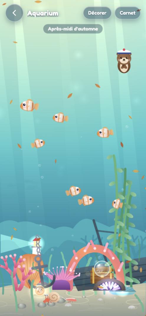 L’aquarium vivant, avec ses poissons, sa loutre et ses décorations